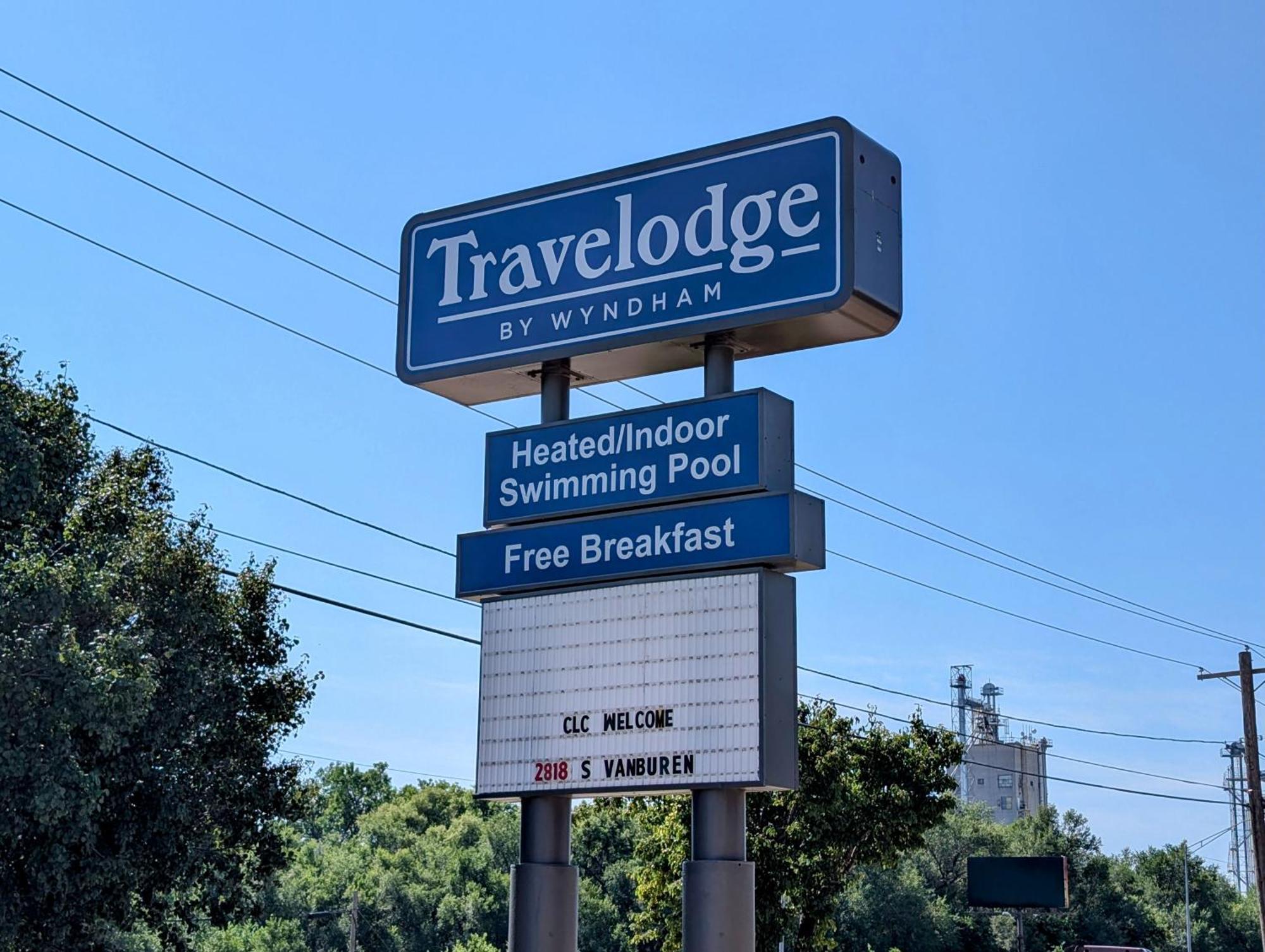 Travelodge By Wyndham Enid Экстерьер фото